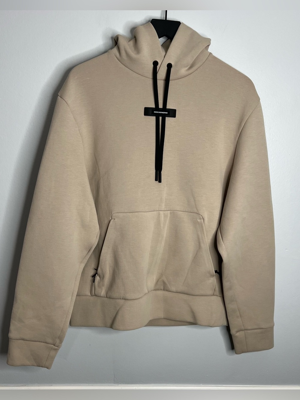 On Running Focus Tech Hoodie Mens Small Desert Beige